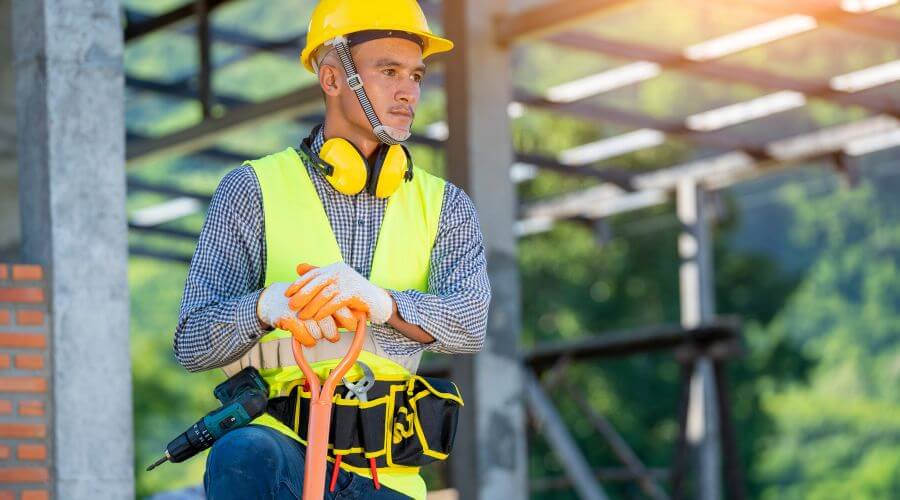 Professional gutter cleaning in Dammeron Valley, UT